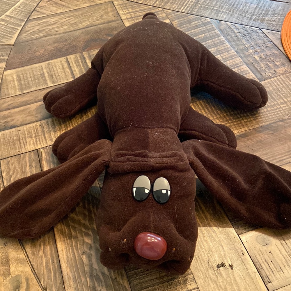 1985 Vintage chocolate lab Pound Puppy 🐶